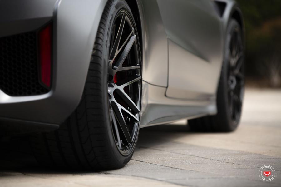Детали экстерьера Acura NSX on Vossen Wheels (VPS-314) 2018 года  (фото 41 из 74)